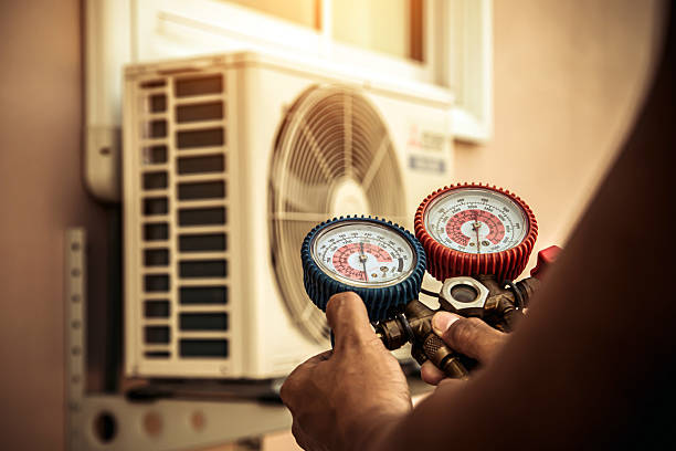 Professional Hvac technician working in Parker, TX